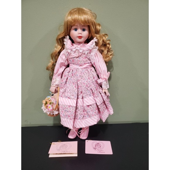 Vivian's collection porcelain Doll - Picture 1 of 4